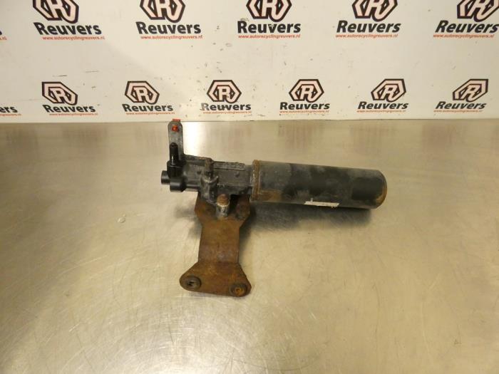 Gebrauchte Pumpfederung (Hydr.) Peugeot 3008 I (0U/HU) 1.6 16V THP 155 Preis € 40,00 Margenregelung angeboten von Autorecycling Reuvers B.V.