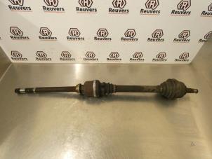 Used Front drive shaft, right Peugeot 308 SW (4E/H) 1.6 VTI 16V Price € 35,00 Margin scheme offered by Autorecycling Reuvers B.V.