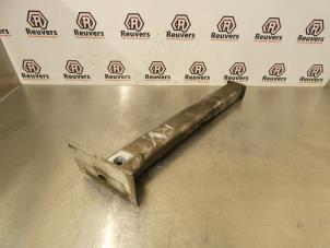 Used Chassis bar, front Peugeot 308 SW (4E/H) 1.6 VTI 16V Price € 20,00 Margin scheme offered by Autorecycling Reuvers B.V.