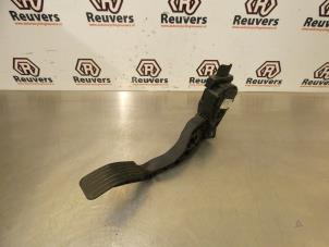 Used Accelerator pedal Peugeot 308 SW (4E/H) 1.6 VTI 16V Price € 25,00 Margin scheme offered by Autorecycling Reuvers B.V.
