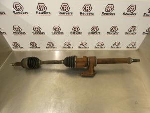 Used Front drive shaft, right Dodge Caliber 1.8 16V Price € 50,00 Margin scheme offered by Autorecycling Reuvers B.V.
