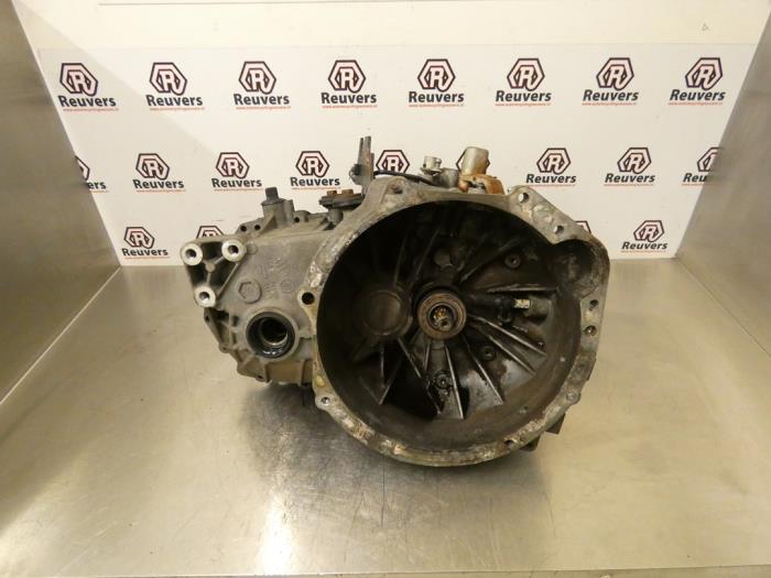 Gearbox Dodge Caliber 1.8 16V P05273320AC EBA DD7