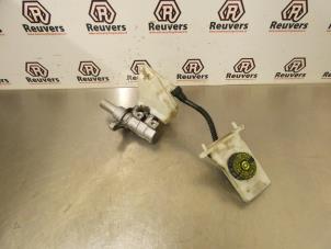 Used Master cylinder Peugeot 308 SW (L4/L9/LC/LJ/LR) 1.6 BlueHDi 120 Price € 35,00 Margin scheme offered by Autorecycling Reuvers B.V.