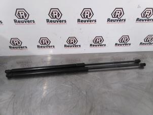Used Set of gas struts for boot Volkswagen Caddy III (2KA,2KH,2CA,2CH) 1.6 TDI 16V Price € 25,00 Margin scheme offered by Autorecycling Reuvers B.V.