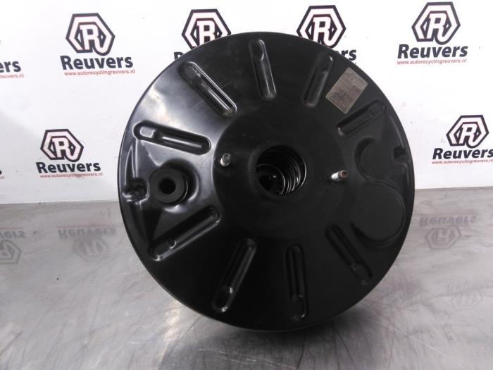 Usados Servofreno Volkswagen Caddy III (2KA,2KH,2CA,2CH) 1.6 TDI 16V Precio € 50,00 Norma de margen ofrecido por Autorecycling Reuvers B.V.