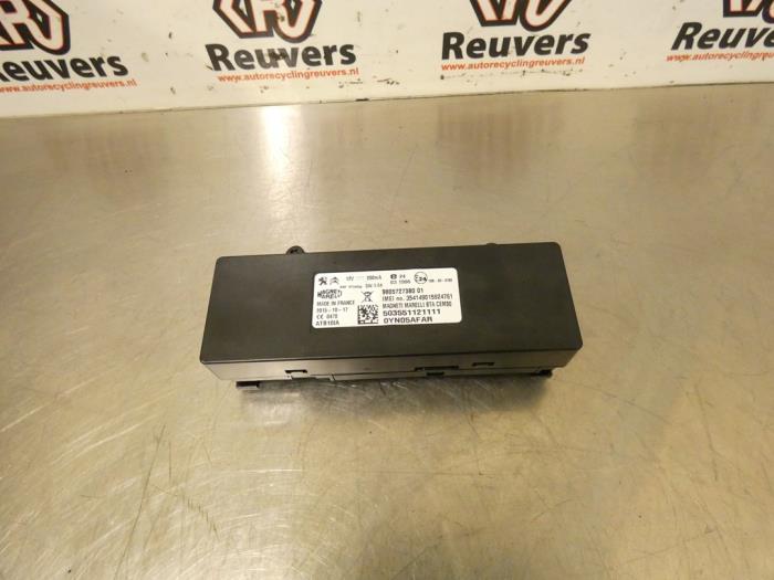 Begagnade Bluetooth-modul Peugeot 308 SW (L4/L9/LC/LJ/LR) 1.6 BlueHDi 120 Pris € 25,00 Marginaltabell erbjuds av Autorecycling Reuvers B.V.
