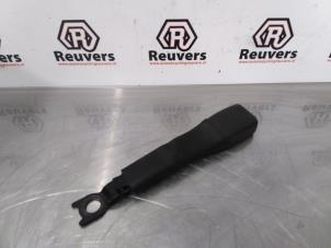 Used Front seatbelt buckle, right Citroen C1 1.0 12V Price € 15,00 Margin scheme offered by Autorecycling Reuvers B.V.