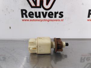 Used Brake light switch Citroen C1 1.0 12V Price € 10,00 Margin scheme offered by Autorecycling Reuvers B.V.