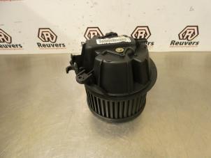 Used Heating and ventilation fan motor Peugeot 1007 (KM) 1.4 Price € 35,00 Margin scheme offered by Autorecycling Reuvers B.V.