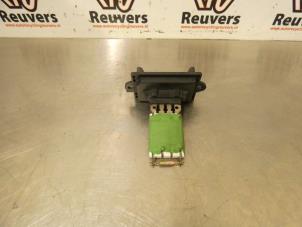 Used Heater resistor Peugeot 1007 (KM) 1.4 Price € 15,00 Margin scheme offered by Autorecycling Reuvers B.V.