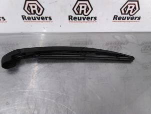 Used Rear wiper arm Fiat 500 (312) 1.2 69 Price € 10,00 Margin scheme offered by Autorecycling Reuvers B.V.