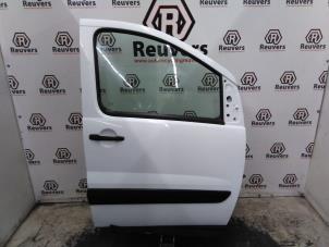 Used Door 2-door, right Peugeot Expert (G9) 1.6 HDi 90 Price € 200,00 Margin scheme offered by Autorecycling Reuvers B.V.