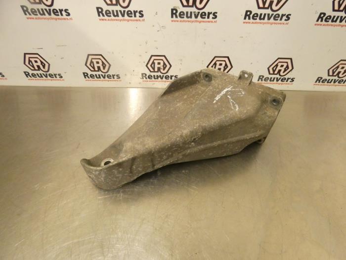 Used Engine mount Porsche Cayenne (9PA) 3.2 V6 24V Price € 40,00 Margin scheme offered by Autorecycling Reuvers B.V.