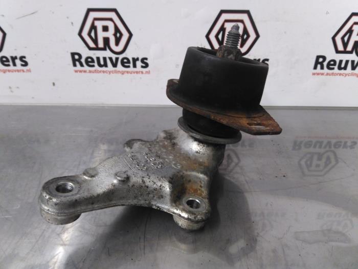 Usagé Support moteur Peugeot Expert (G9) 1.6 HDi 90 Prix € 20,00 Règlement à la marge proposé par Autorecycling Reuvers B.V.