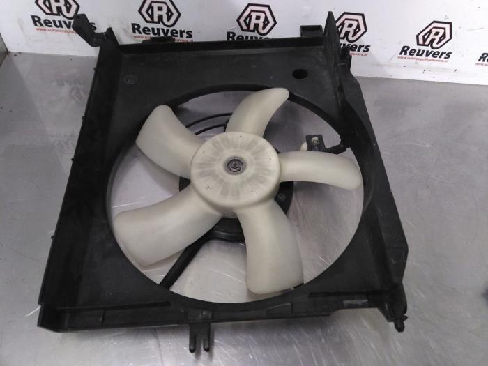 Moto ventilateur d'un Daihatsu Cuore (L251/271/276) 1.0 12V DVVT 2012