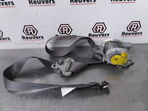 Used Front seatbelt, right Daihatsu Cuore (L251/271/276) 1.0 12V DVVT Price € 40,00 Margin scheme offered by Autorecycling Reuvers B.V.
