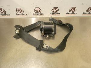 Used Front seatbelt, right Peugeot 308 SW (4E/H) 1.6 VTI 16V Price € 40,00 Margin scheme offered by Autorecycling Reuvers B.V.