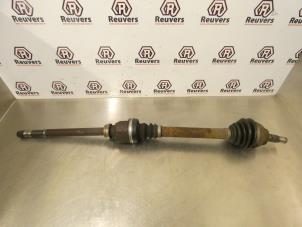 Used Front drive shaft, right Peugeot 308 SW (4E/H) 1.6 VTI 16V Price € 35,00 Margin scheme offered by Autorecycling Reuvers B.V.