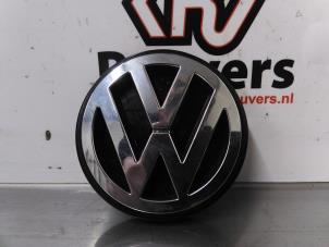 Używane Emblemat Volkswagen Golf II (19E) 1.6 CLD,GLD Cena € 10,00 Procedura marży oferowane przez Autorecycling Reuvers B.V.