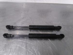 Used Set of tailgate gas struts Ford StreetKa 1.6i Price € 20,00 Margin scheme offered by Autorecycling Reuvers B.V.