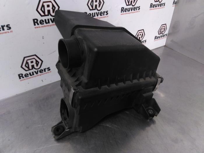 Begagnade Luftfilterhus Mitsubishi Colt (Z2/Z3) 1.1 12V Pris € 30,00 Marginaltabell erbjuds av Autorecycling Reuvers B.V.