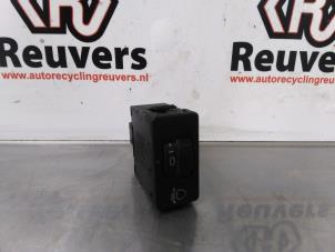 Used AIH headlight switch Citroen Jumpy (G9) 1.6 HDI 16V Price € 10,00 Margin scheme offered by Autorecycling Reuvers B.V.