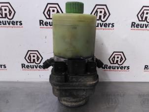 Used Power steering pump Seat Ibiza III (6L1) 1.4 16V 100 Price € 75,00 Margin scheme offered by Autorecycling Reuvers B.V.