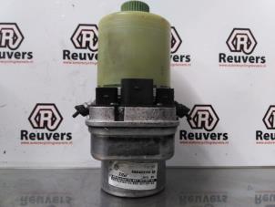 Used Power steering pump Volkswagen Polo IV (9N1/2/3) 1.2 12V Price € 75,00 Margin scheme offered by Autorecycling Reuvers B.V.