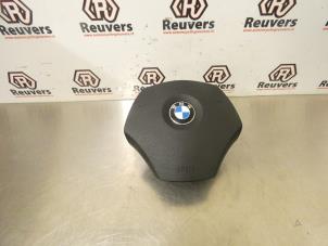 Gebrauchte Airbag links (Lenkrad) BMW 3 serie (E90) 318i 16V Preis € 50,00 Margenregelung angeboten von Autorecycling Reuvers B.V.
