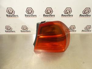 Used Taillight, right BMW 3 serie (E90) 318i 16V Price € 25,00 Margin scheme offered by Autorecycling Reuvers B.V.