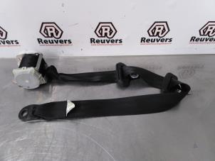 Used Rear seatbelt, right Toyota Aygo (B10) 1.0 12V VVT-i Price € 20,00 Margin scheme offered by Autorecycling Reuvers B.V.