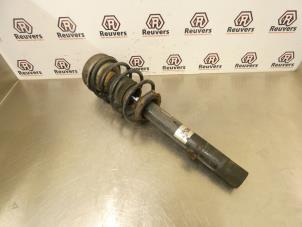Used Front shock absorber rod, left BMW 3 serie (E90) 318i 16V Price € 40,00 Margin scheme offered by Autorecycling Reuvers B.V.