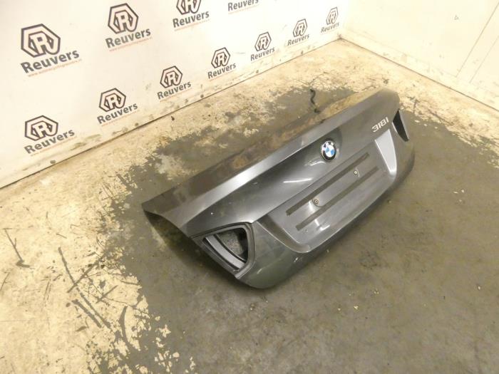 Boot lid from a BMW 3 serie (E90) 318i 16V 2006