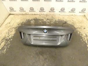Gebrauchte Kofferraumklappe BMW 3 serie (E90) 318i 16V Preis € 100,00 Margenregelung angeboten von Autorecycling Reuvers B.V.