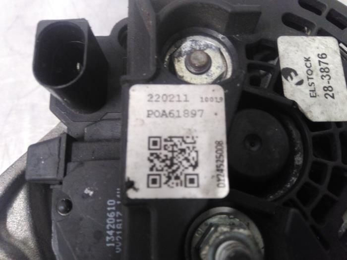 Dynamo d'un Audi A4 Avant (B7) 2.5 TDI V6 24V 2005