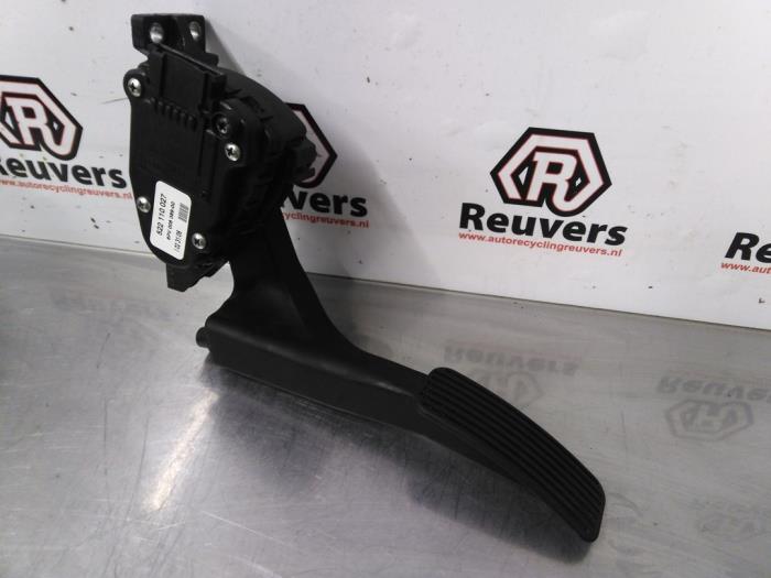 Begagnade Gaspedal LDV Maxus 2.5 Cdi Pris € 25,00 Marginaltabell erbjuds av Autorecycling Reuvers B.V.
