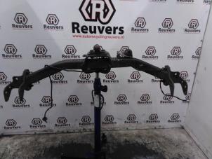 Begagnade Dragkrok LDV Maxus 2.5 Cdi Pris € 100,00 Marginaltabell erbjuds av Autorecycling Reuvers B.V.