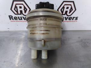 Used Power steering fluid reservoir LDV Maxus 2.5 Cdi Price € 15,00 Margin scheme offered by Autorecycling Reuvers B.V.
