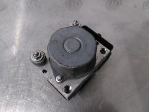 Pompe ABS d'un Peugeot 107 1.0 12V 2012
