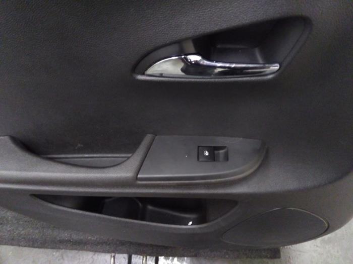 Tür 4-türig links hinten van een Opel Ampera 1.4 16V 2013
