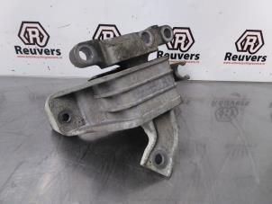 Used Engine mount Opel Ampera 1.4 16V Price € 25,00 Margin scheme offered by Autorecycling Reuvers B.V.