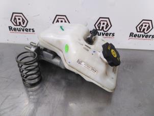 Used Master cylinder Opel Ampera 1.4 16V Price € 50,00 Margin scheme offered by Autorecycling Reuvers B.V.
