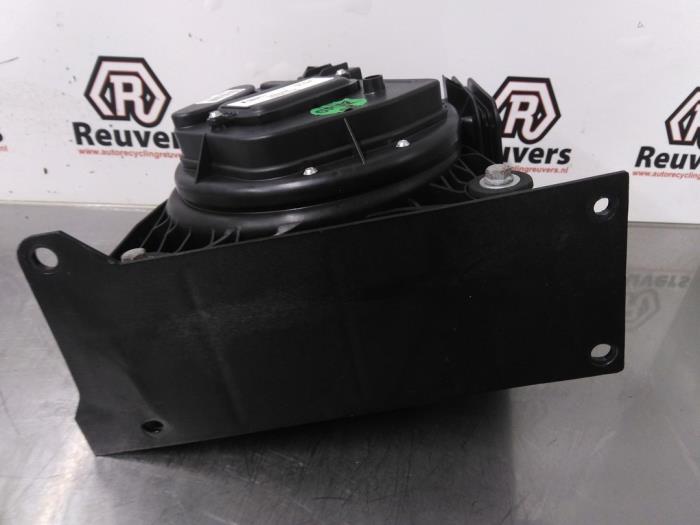 Heating and ventilation fan motor Opel Ampera 1.4 16V - 825011402 JOHNSON