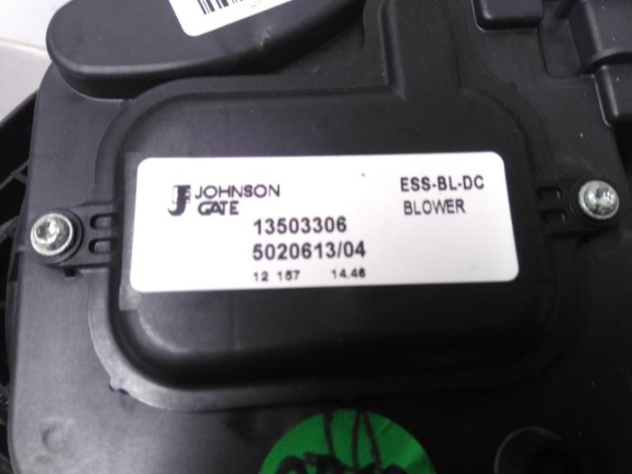 Heating and ventilation fan motor Opel Ampera 1.4 16V - 825011402 JOHNSON