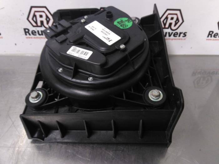 Heating and ventilation fan motor Opel Ampera 1.4 16V - 825011402 JOHNSON