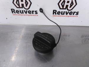 Used Fuel cap Opel Ampera 1.4 16V Price € 20,00 Margin scheme offered by Autorecycling Reuvers B.V.