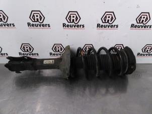 Used Front shock absorber rod, left Volkswagen Polo III (6N2) 1.4 Price € 30,00 Margin scheme offered by Autorecycling Reuvers B.V.
