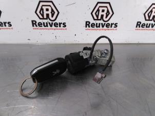 Used Ignition lock + key Peugeot 508 SW (8E/8U) 1.6 THP 16V Price € 40,00 Margin scheme offered by Autorecycling Reuvers B.V.