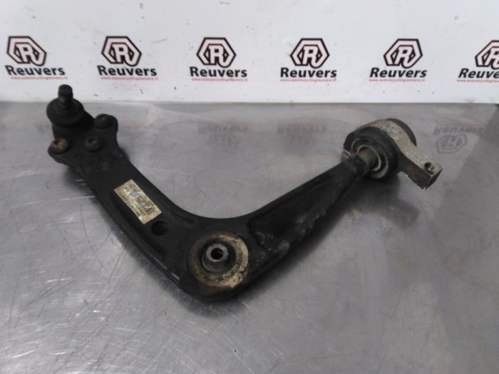 Front lower wishbone, right from a Peugeot 508 SW (8E/8U) 1.6 THP 16V 2012