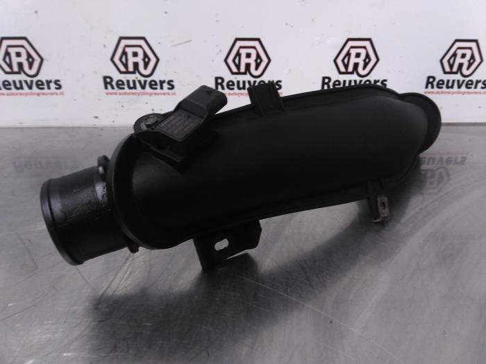 Intercooler Rohr van een Peugeot 508 SW (8E/8U) 1.6 THP 16V 2012